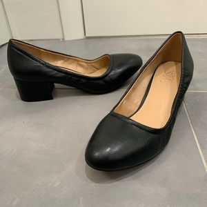 Franco Sarto Black Pumps NWOT